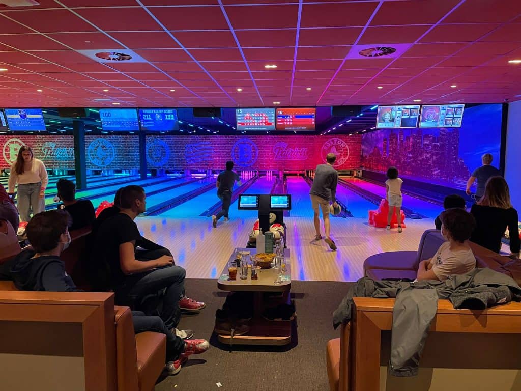 game experience bowling